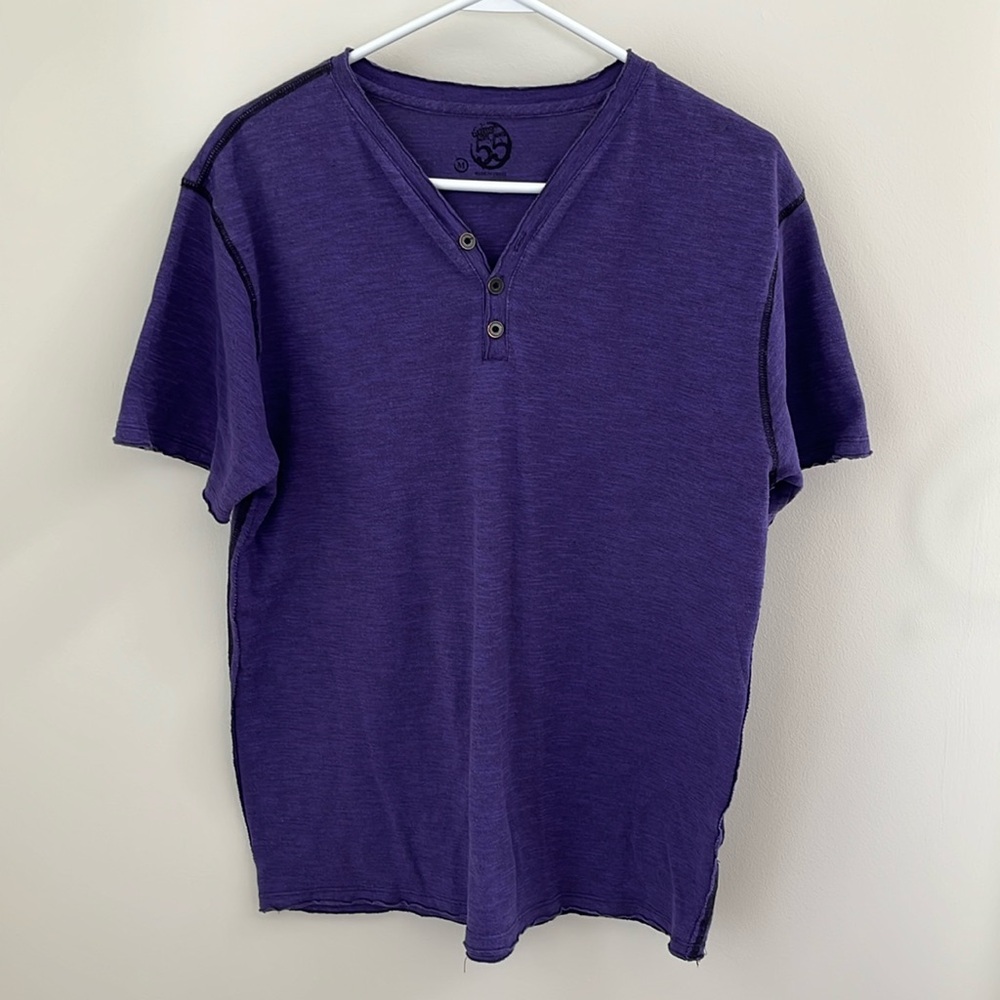 DIVISION 55 Short Sleeve Eggpkant Henley T-Shirt